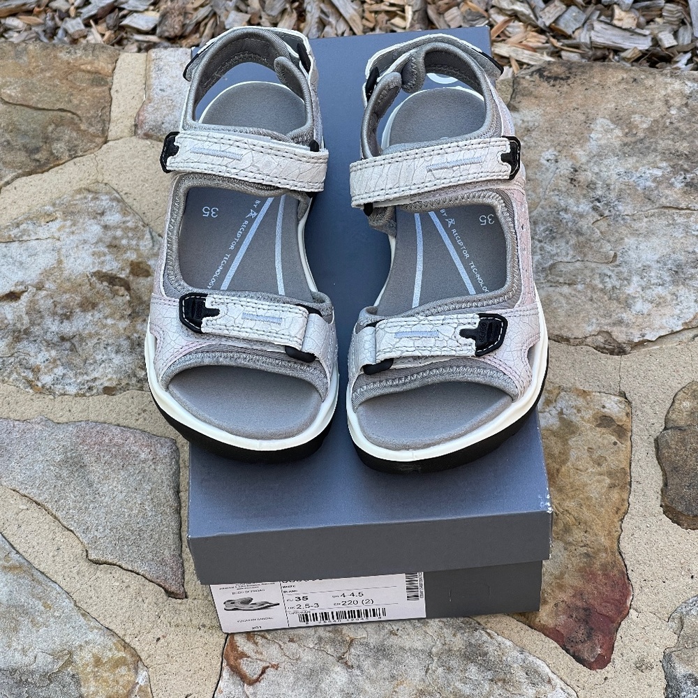 Ecco Offroad Women's Sandal - NEW!